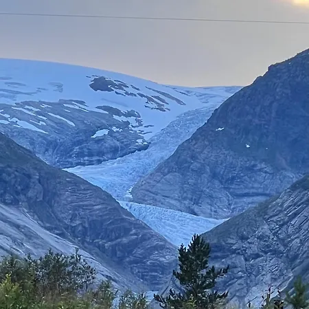 Fjellheim * Luster