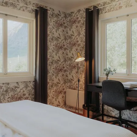 Fjellheim Bed & Breakfast Luster